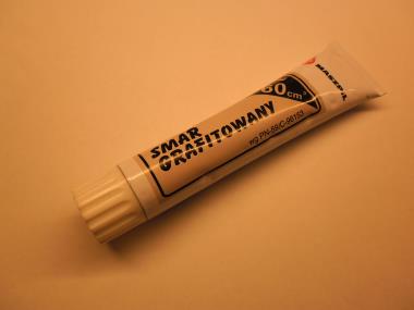 Vazelína grafitová na třecí ložiska a oz. kola