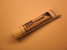 Vazelína grafitová na třecí ložiska a oz. kola