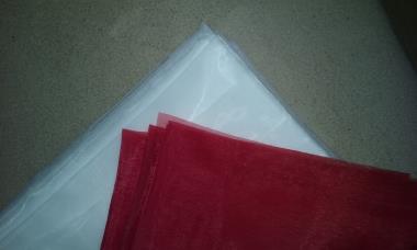 PAD Monofil 25g/m2-transparent,wide 140 cm/ 1metr